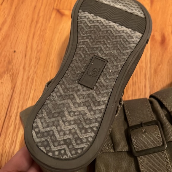 Ankle boot - Picture 3 of 3